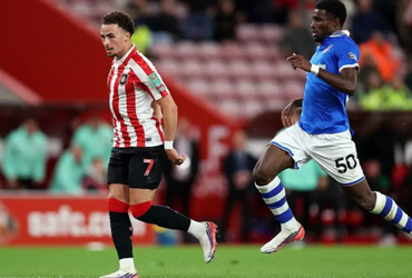 Sunderland vs Hull City (01:45 – 09/09)
